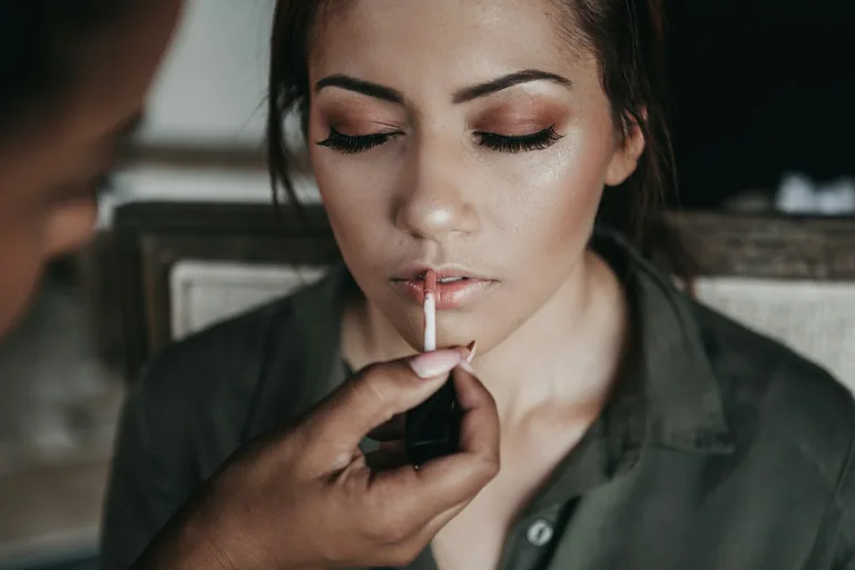 Calm preparation detail in warm champagne tones